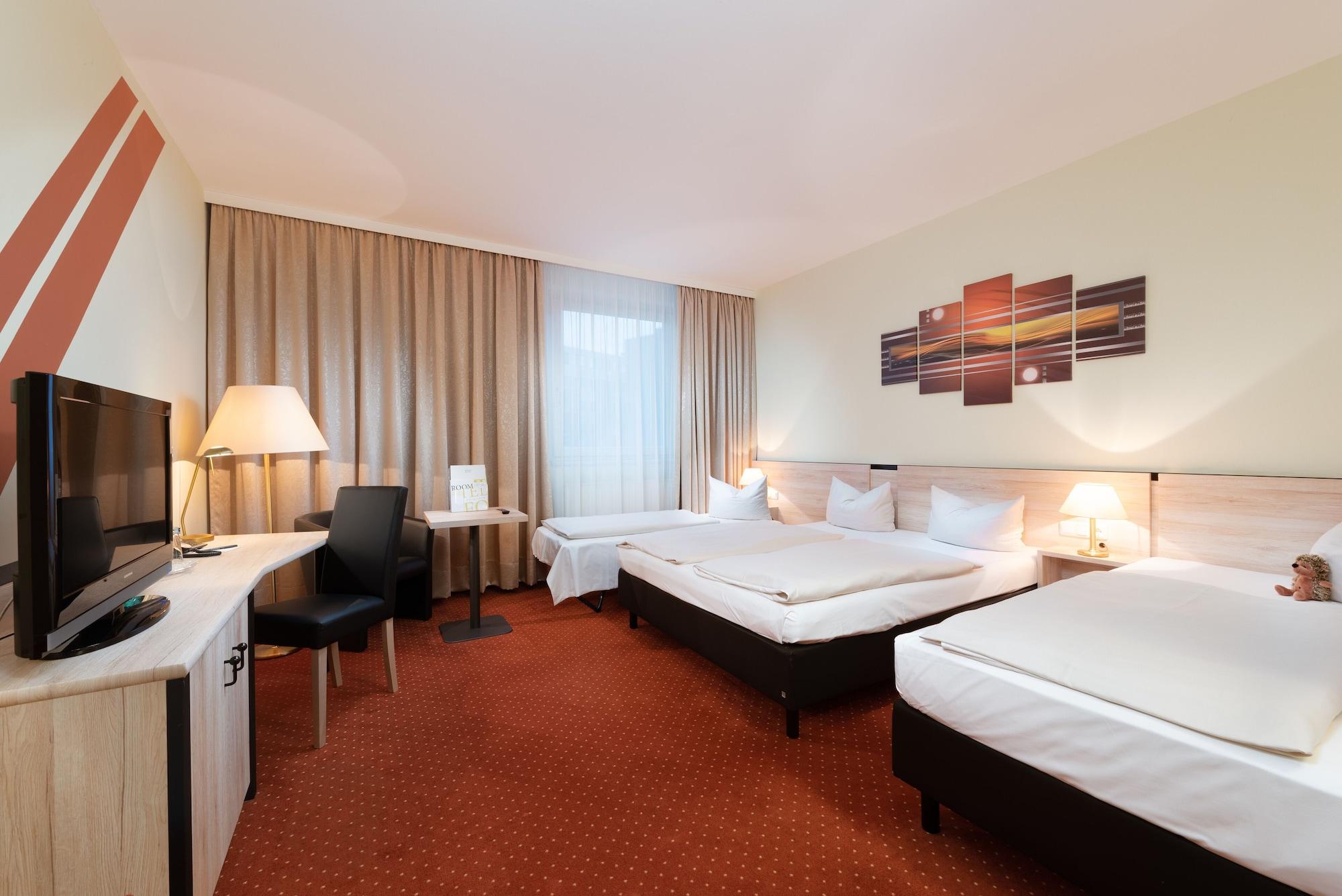 Novina Südwestpark Hotel